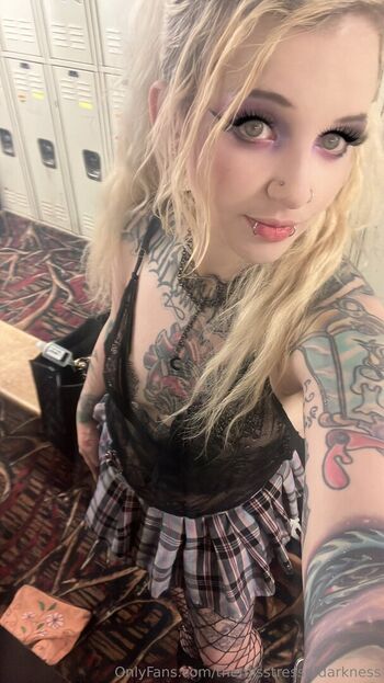 themisstressofdarkness