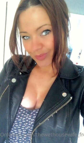 thewethousewife_free