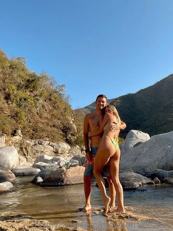 thewildtravellers
