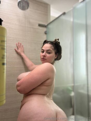 Thick_gurl101