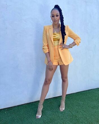 Tia Mowry