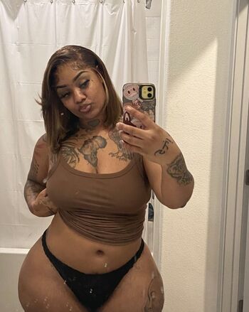 Tia_teana