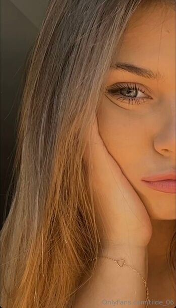 tilde_06
