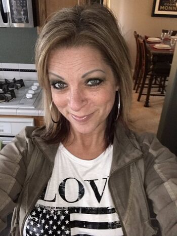 Tina Tiano