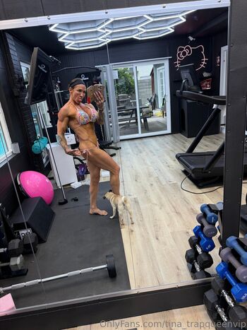 tina_trapqueenvip