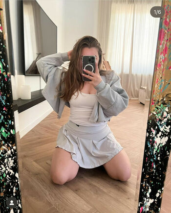 tinygoldengirl