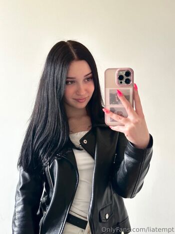 tinyliaaaaaaaaaaaa