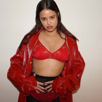 Tommy Genesis