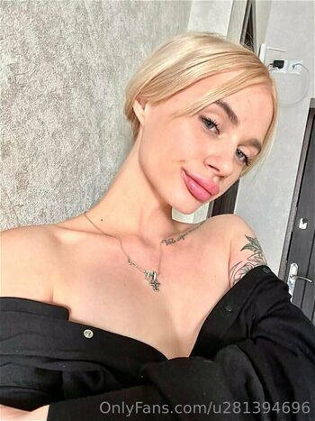tonya_sweatheart