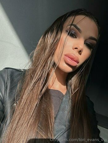 tori_evans_vip