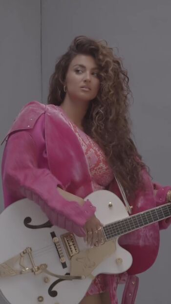 Tori Kelly
