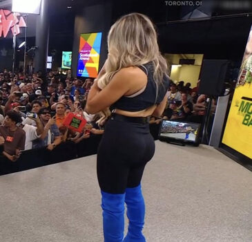 Trish Stratus