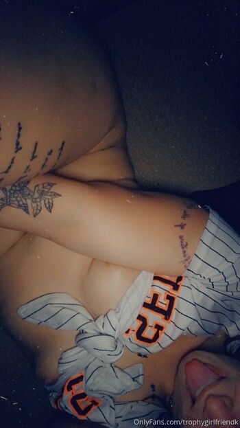 trophygirlfriendk