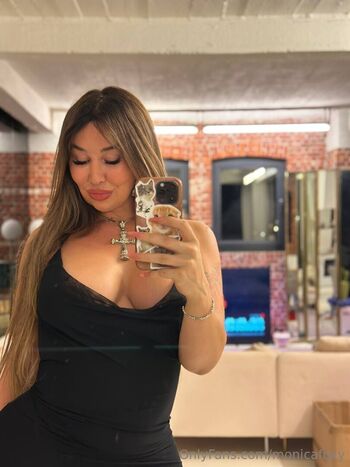 ts_monica