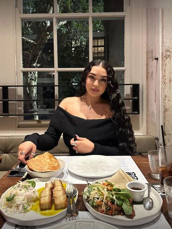 Tyla urgirltylaxx