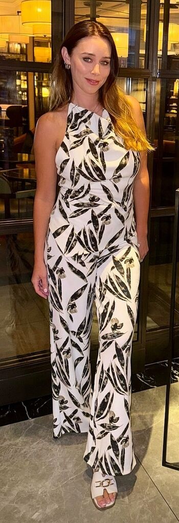 Una Healy