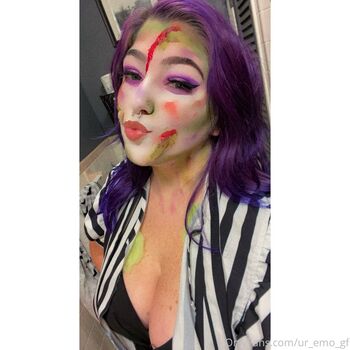 ur_emo_gf