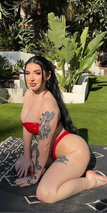 Urhotexgirlfriendd