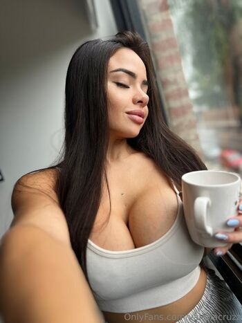 valeriacruzz