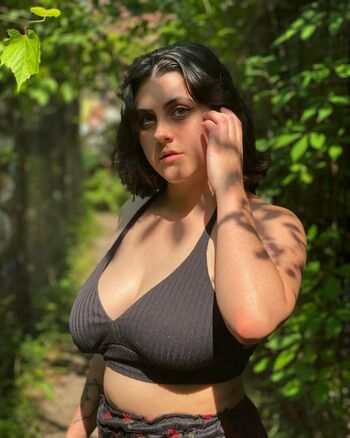 valeriefrausto_
