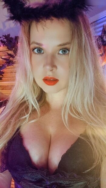 Valeriya ASMR