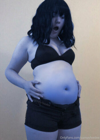 vampyfeedee