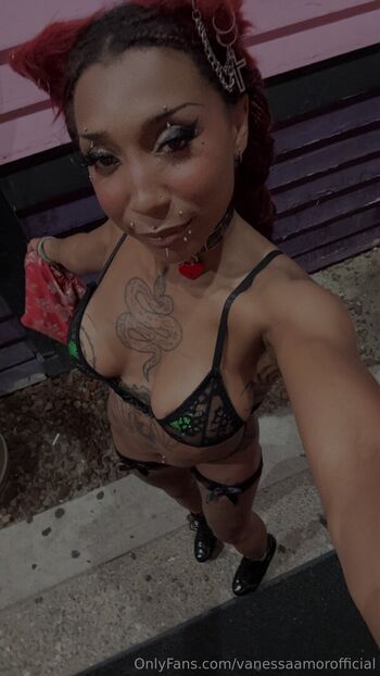vanessaamorofficial