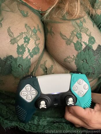 vexxymaxxwell