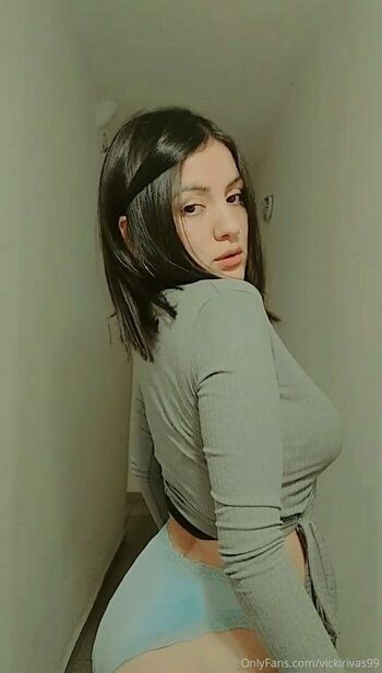 vickirivas99