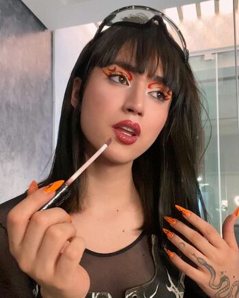 VicTgirl