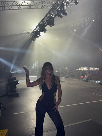 Victoria De Angelis