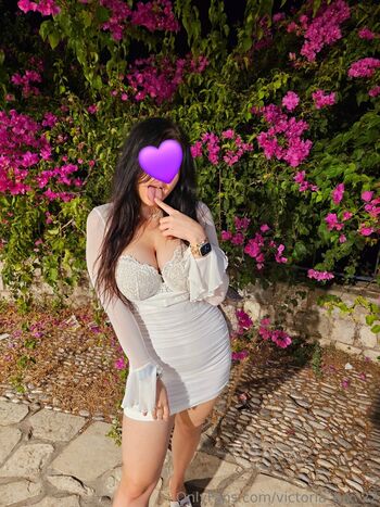 victoria_lux_22