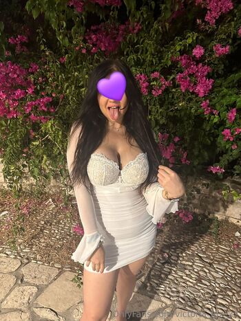 victoria_lux_22