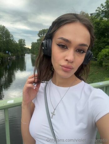 violet_dreams69