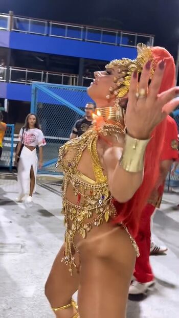 Viviane Araujo