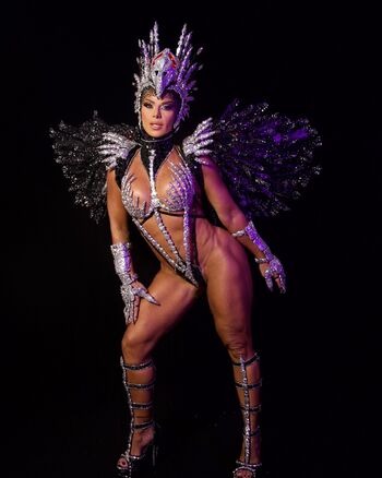 Viviane Araujo