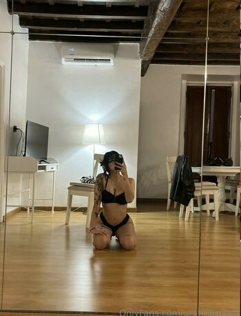 vivianerosales