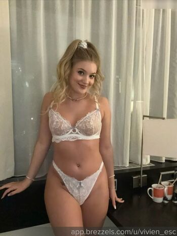 Vivien_esc