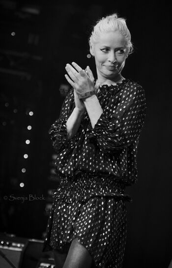 Wendy James