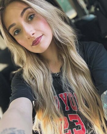 WheezyBlonde
