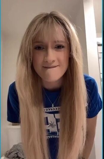 WheezyBlonde