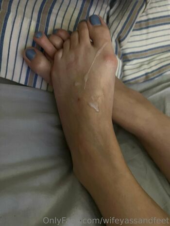 wifeyassandfeet