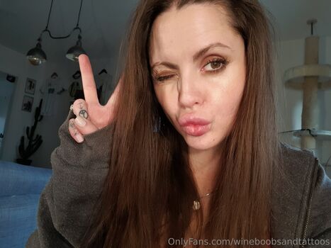wineboobsandtattoos