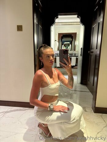 woahhvicky