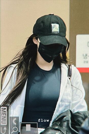 WomenK-pop