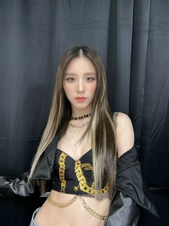 WomenK-pop