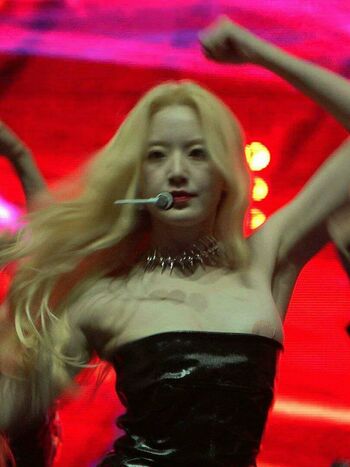 WomenK-pop