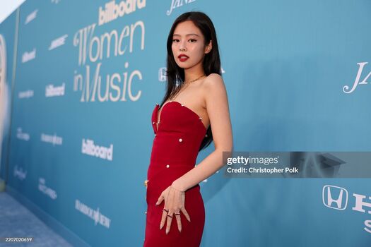 WomenK-pop