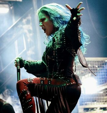 WomenMetal