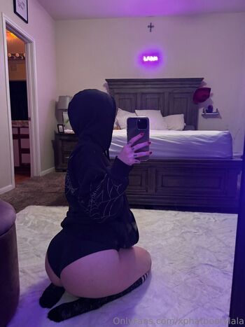 xphatbootylala